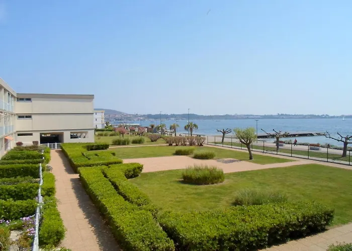 Appartement à 5 Min Des Thermes, Animaux Admis, Balcon - Fr-1-503-39